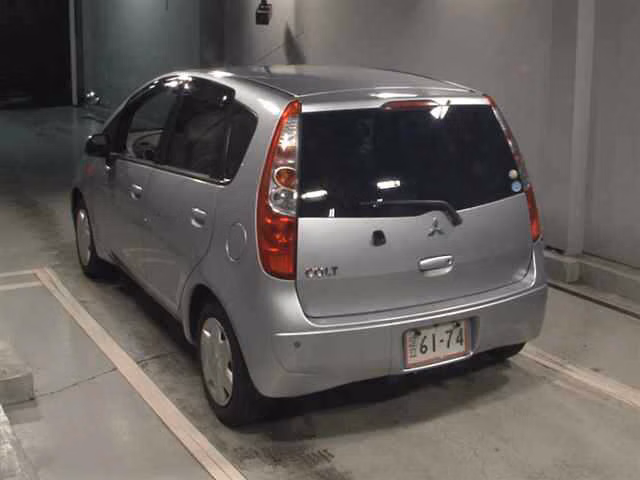 MITSUBISHI COLT