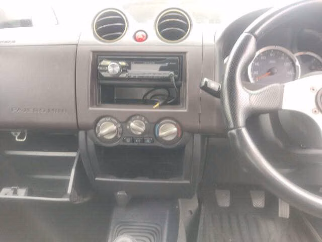 MITSUBISHI PAJERO MINI