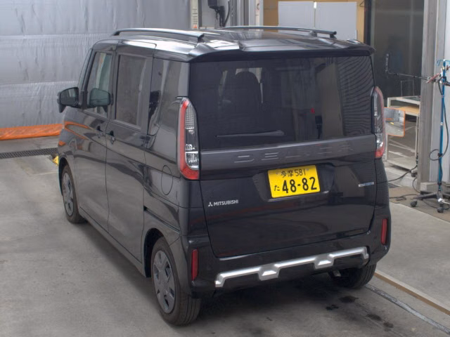MITSUBISHI DELICA MINI
