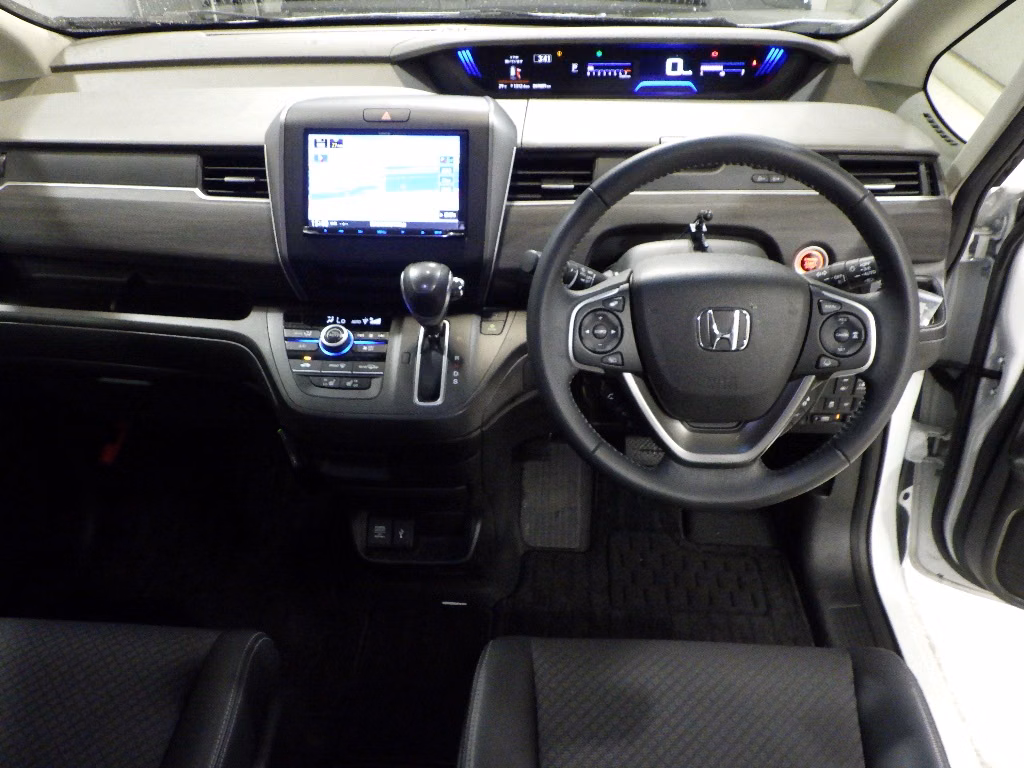 HONDA FREED+
