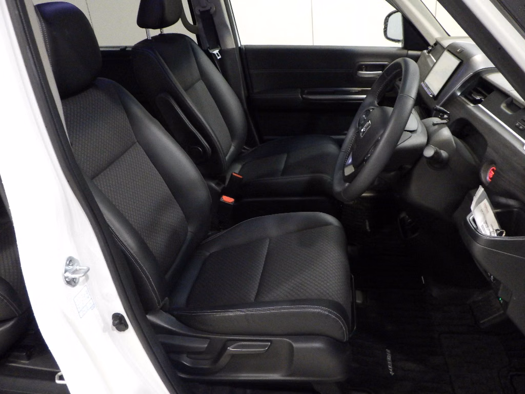HONDA FREED+