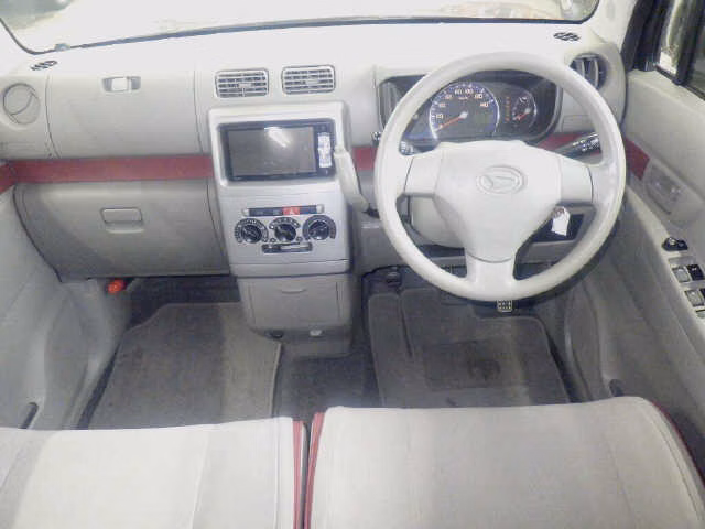 DAIHATSU MOVE CONTE