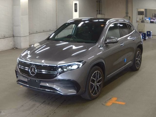 MERCEDES-BENZ EQA