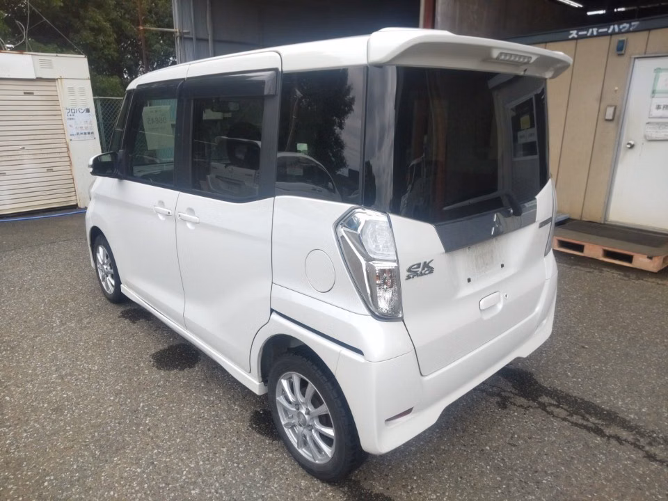 MITSUBISHI EK SPACE