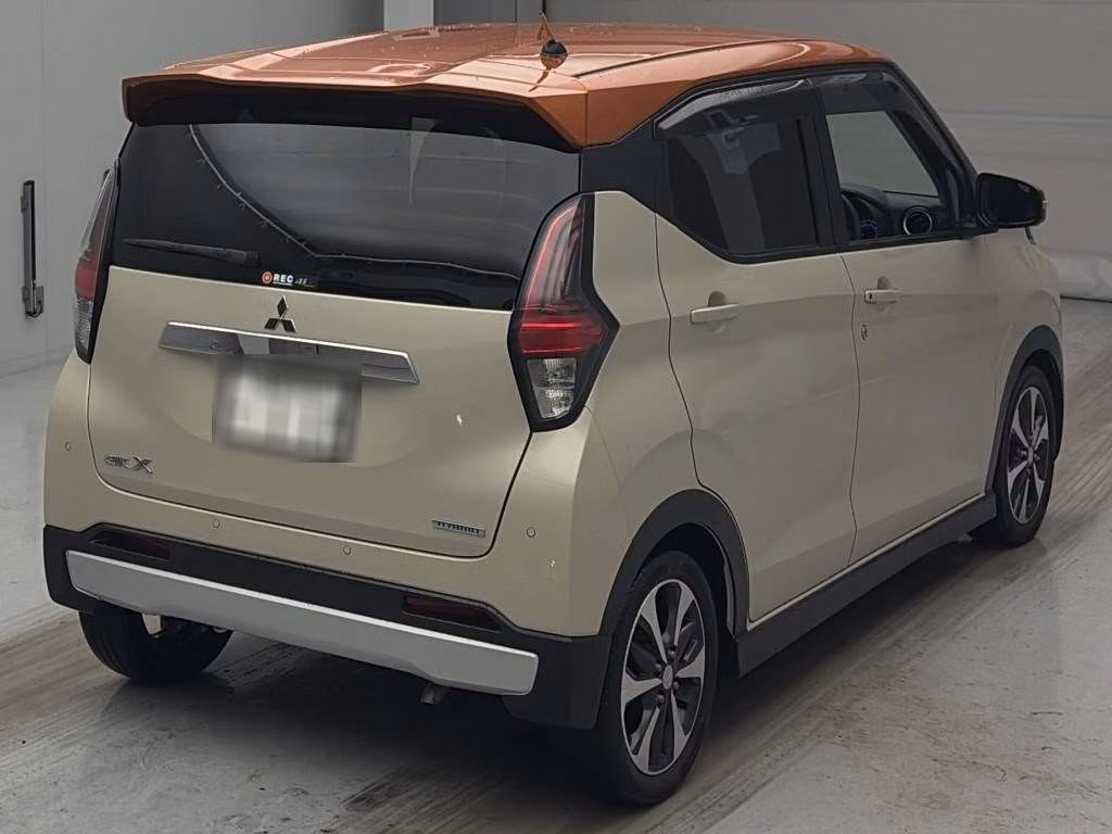 MITSUBISHI EK X