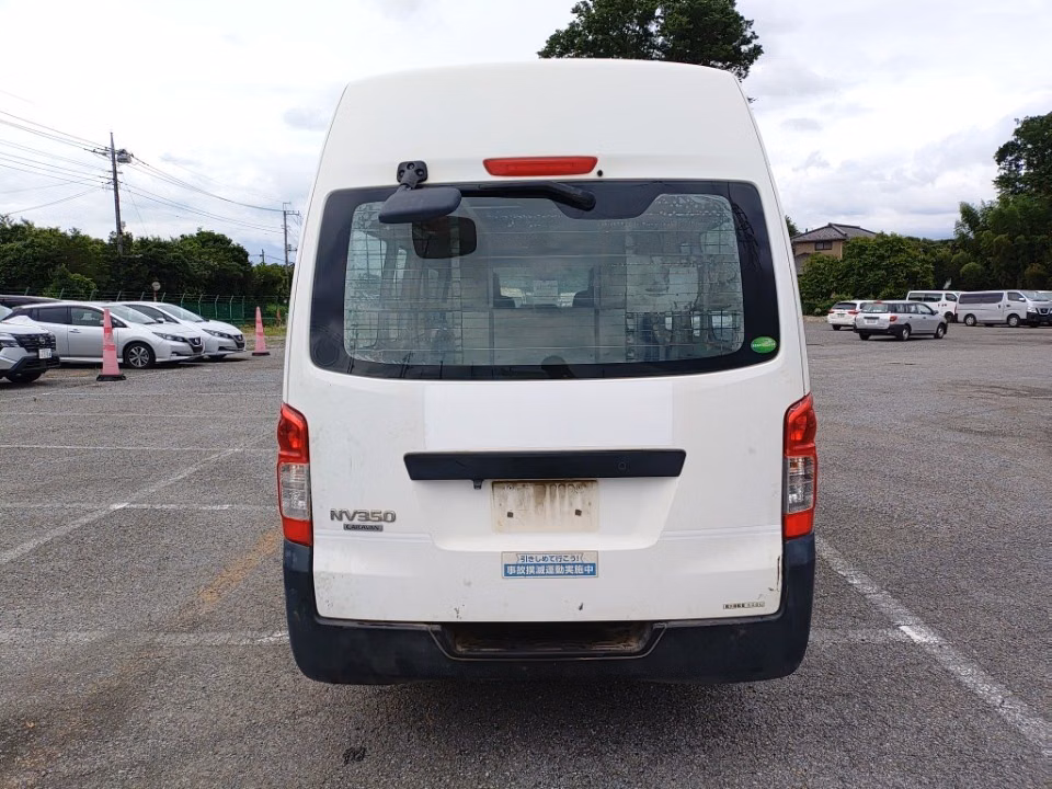 NISSAN NV350 CARAVAN