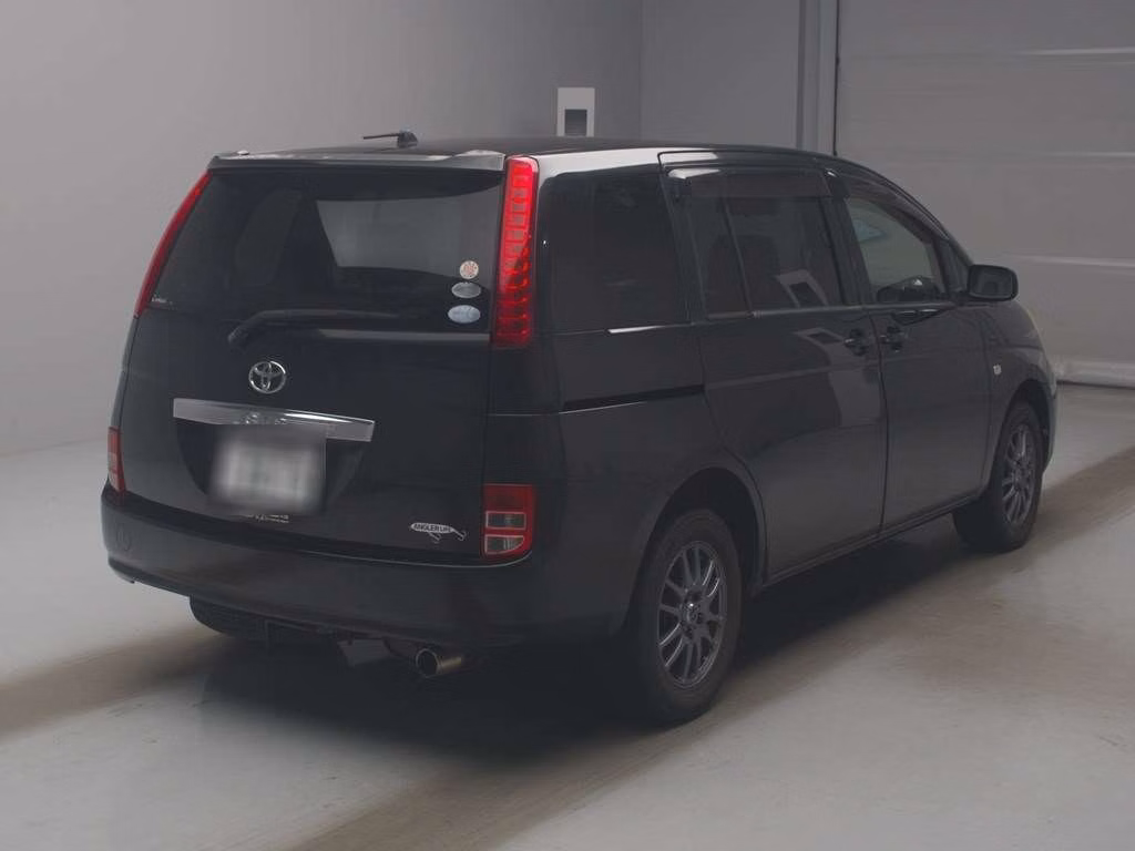 TOYOTA ISIS