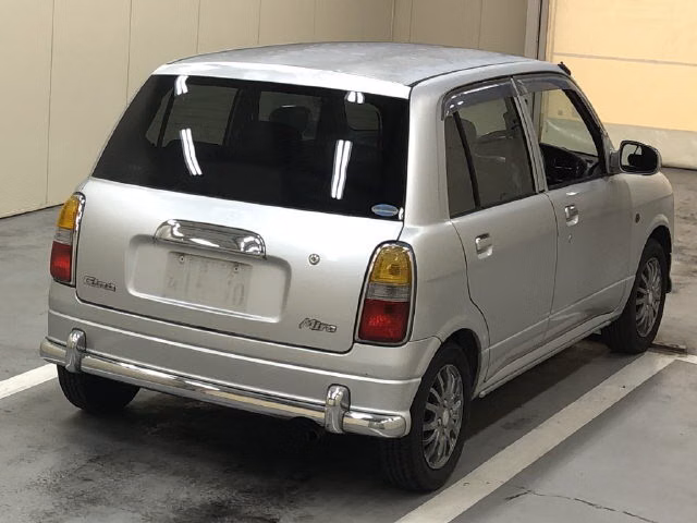 DAIHATSU MIRA GINO