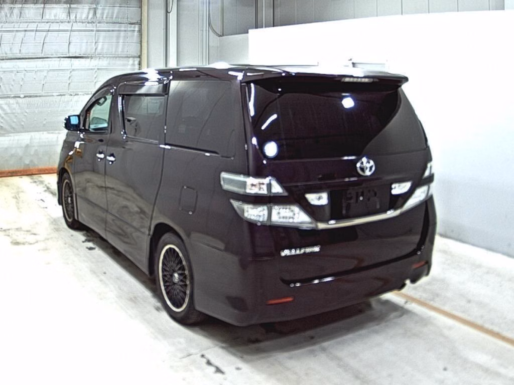 TOYOTA VELLFIRE