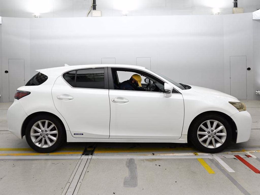 LEXUS CT200H