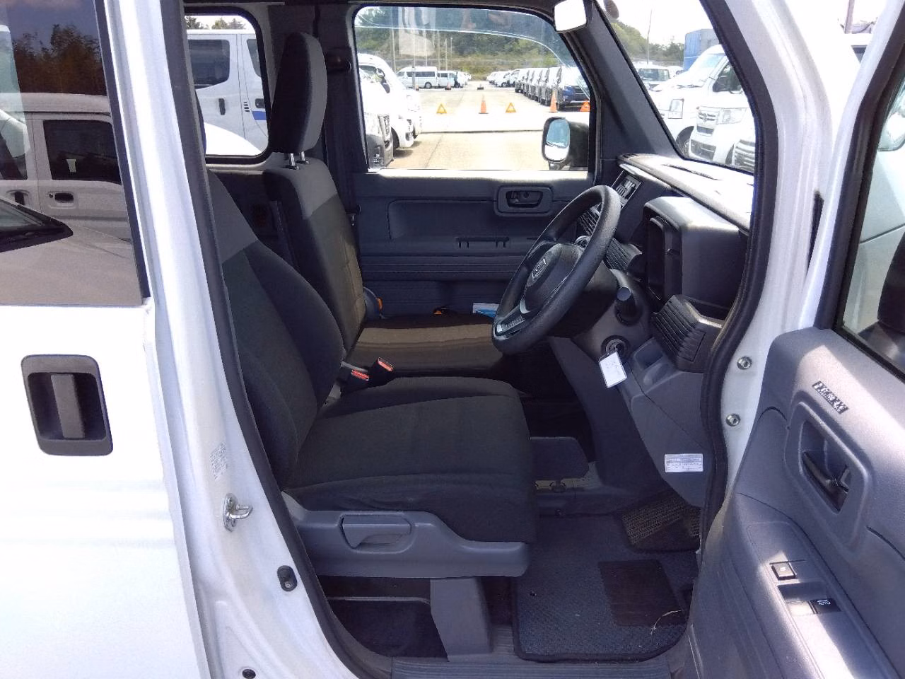 HONDA N-VAN