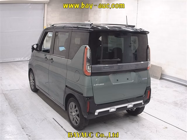 MITSUBISHI DELICA MINI