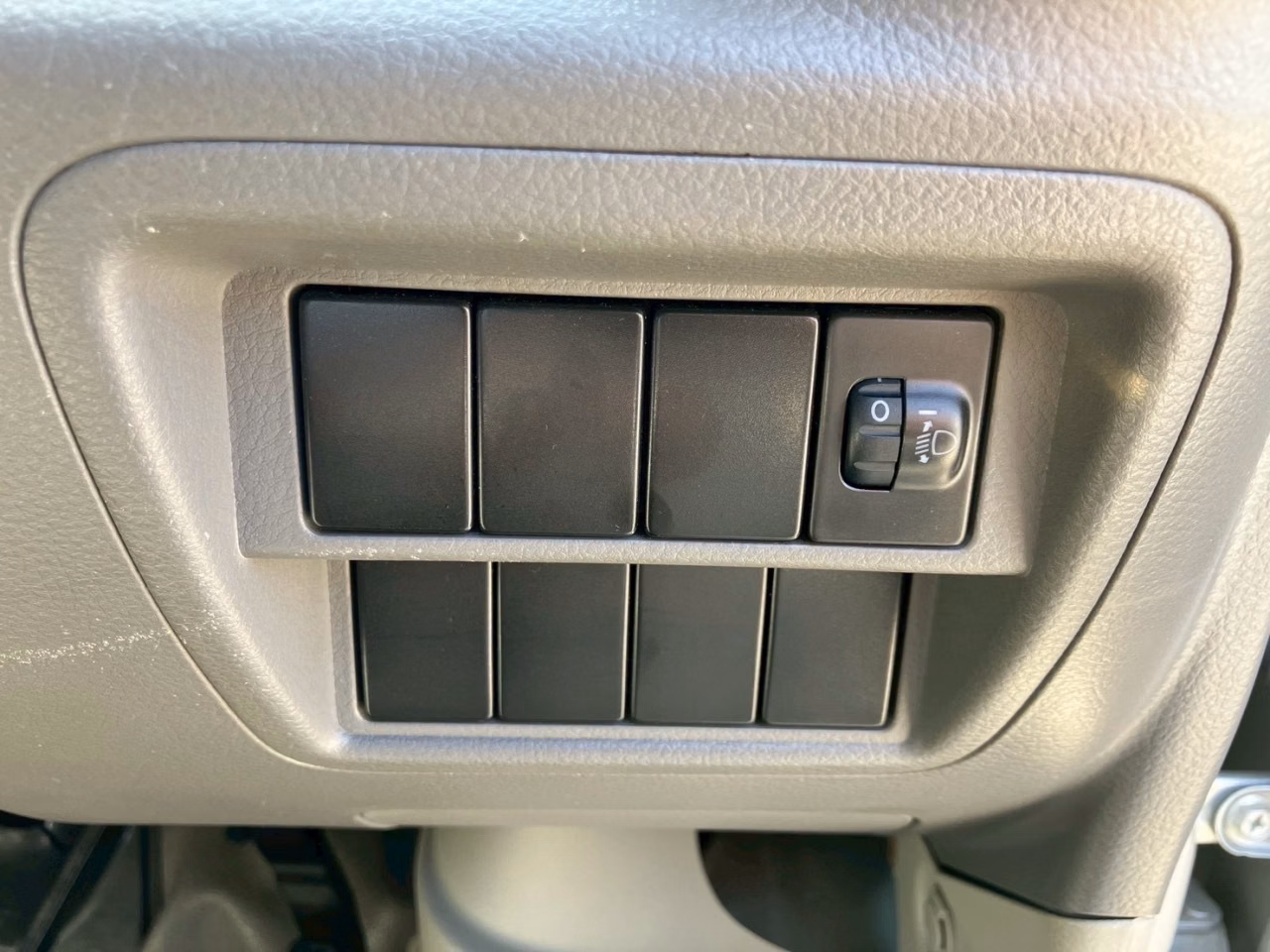 NISSAN NV100 CLIPPER