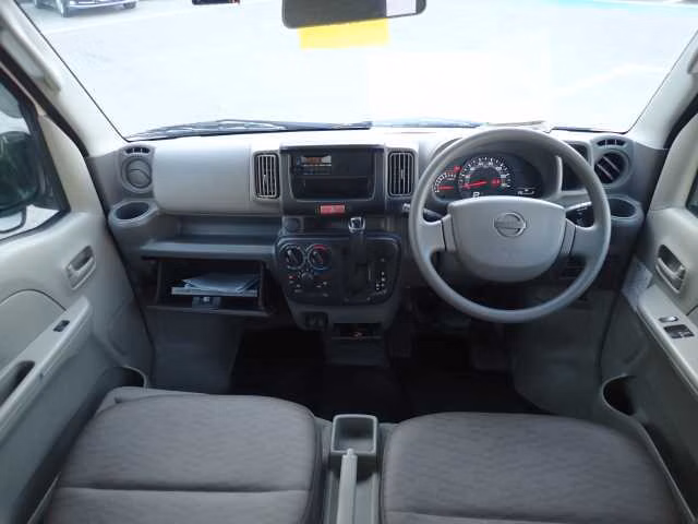 NISSAN NV100 CLIPPER
