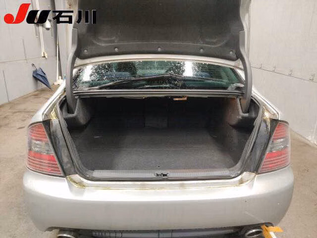 SUBARU LEGACY B4