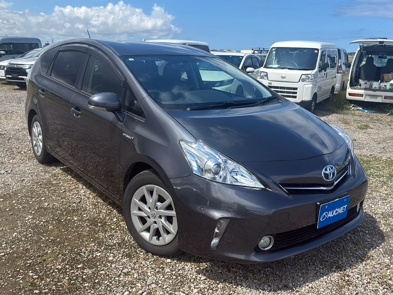 TOYOTA PRIUS ALPHA