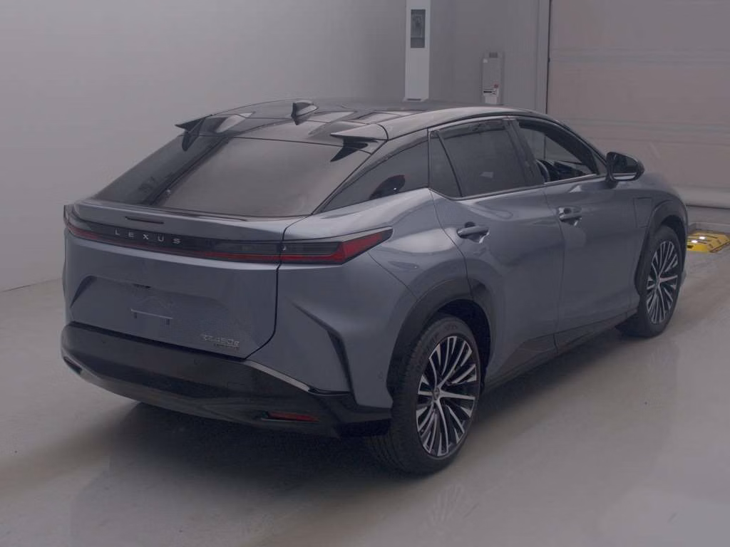 LEXUS RZ450E