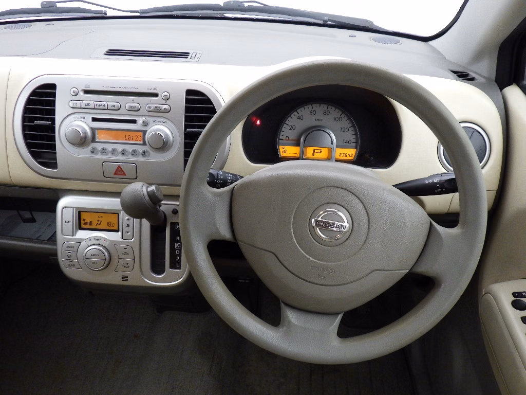NISSAN MOCO