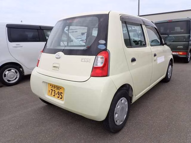DAIHATSU ESSE