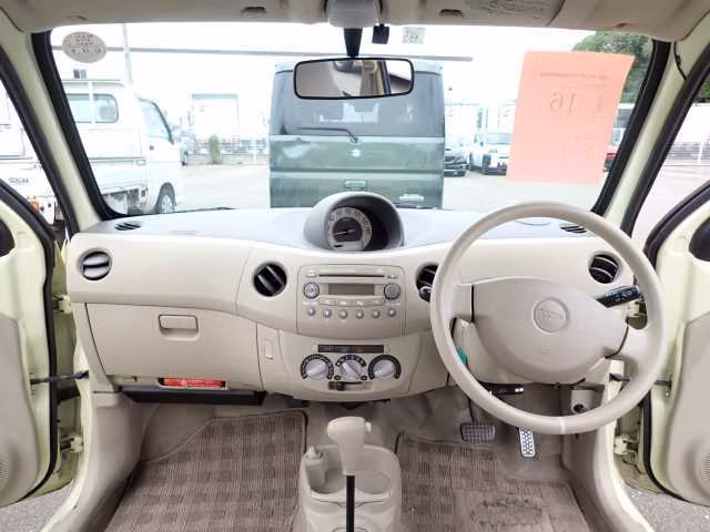 DAIHATSU ESSE