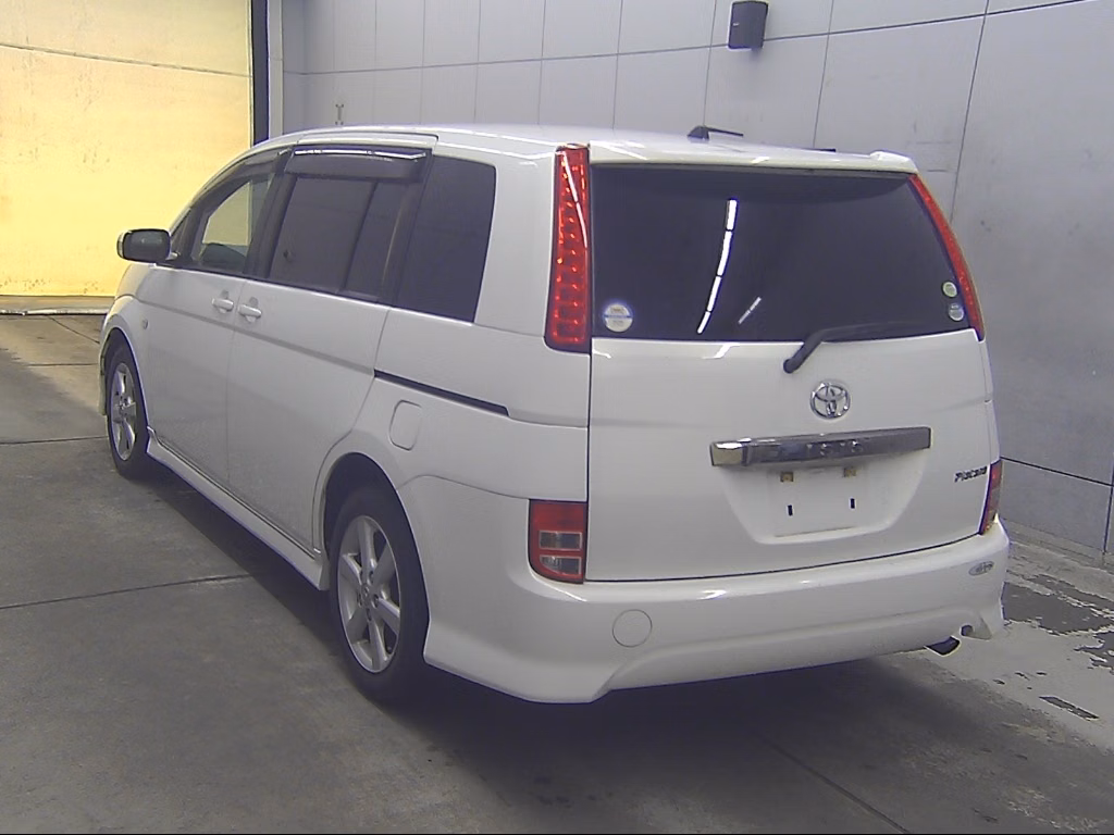 TOYOTA ISIS