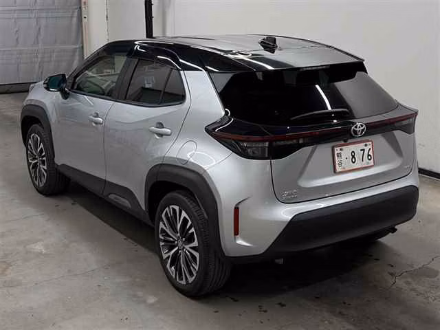TOYOTA YARIS CROSS