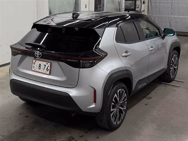 TOYOTA YARIS CROSS