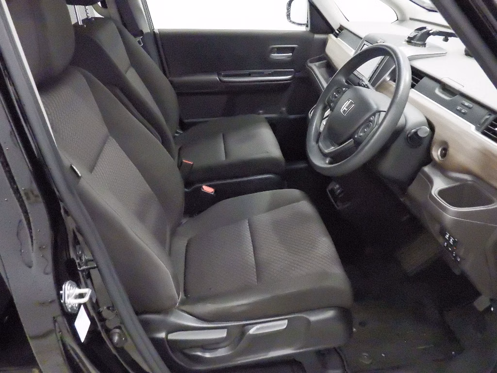 HONDA FREED+