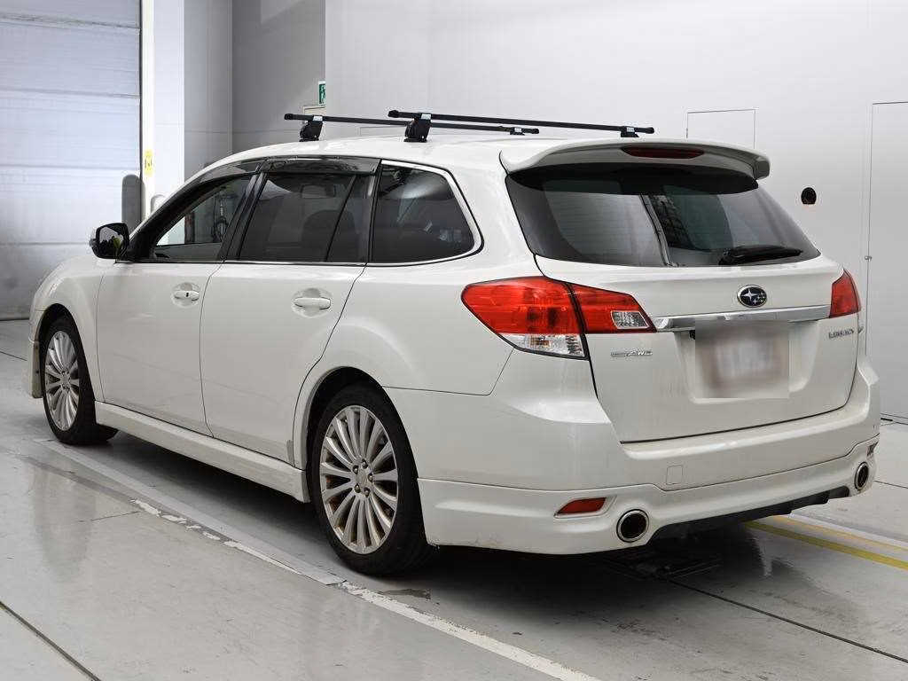SUBARU LEGACY