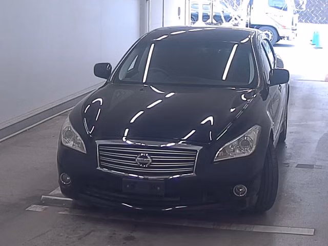 NISSAN FUGA