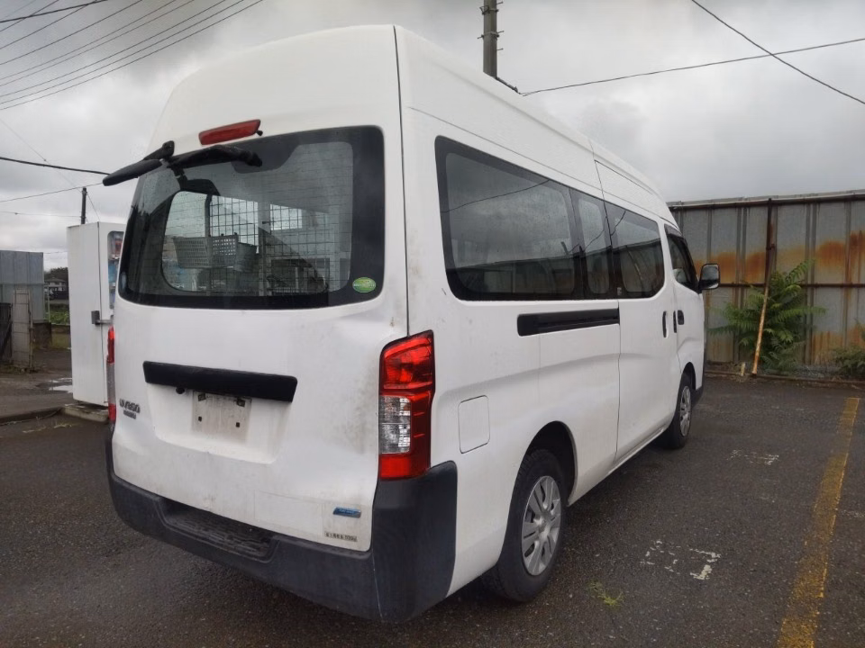 NISSAN NV350 CARAVAN