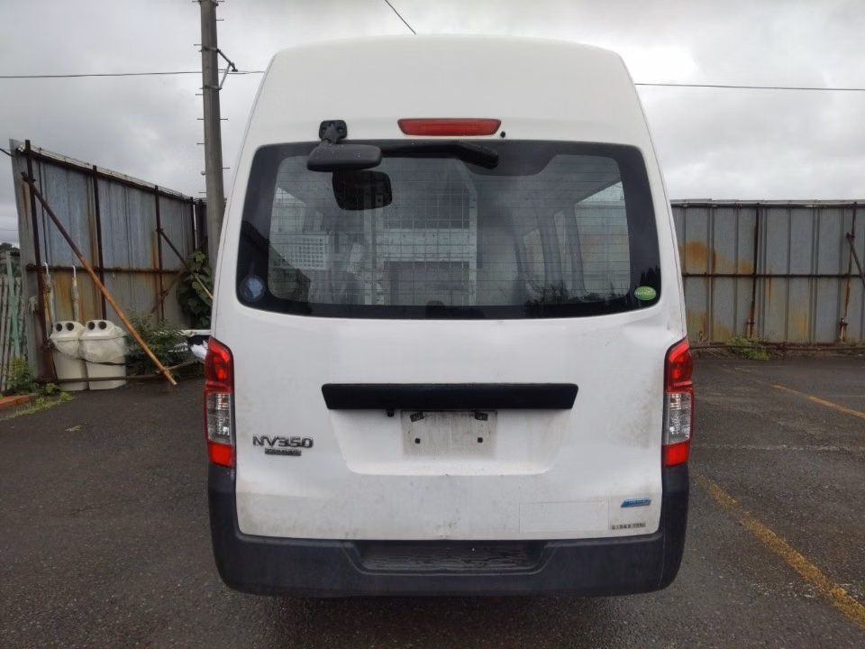 NISSAN NV350 CARAVAN