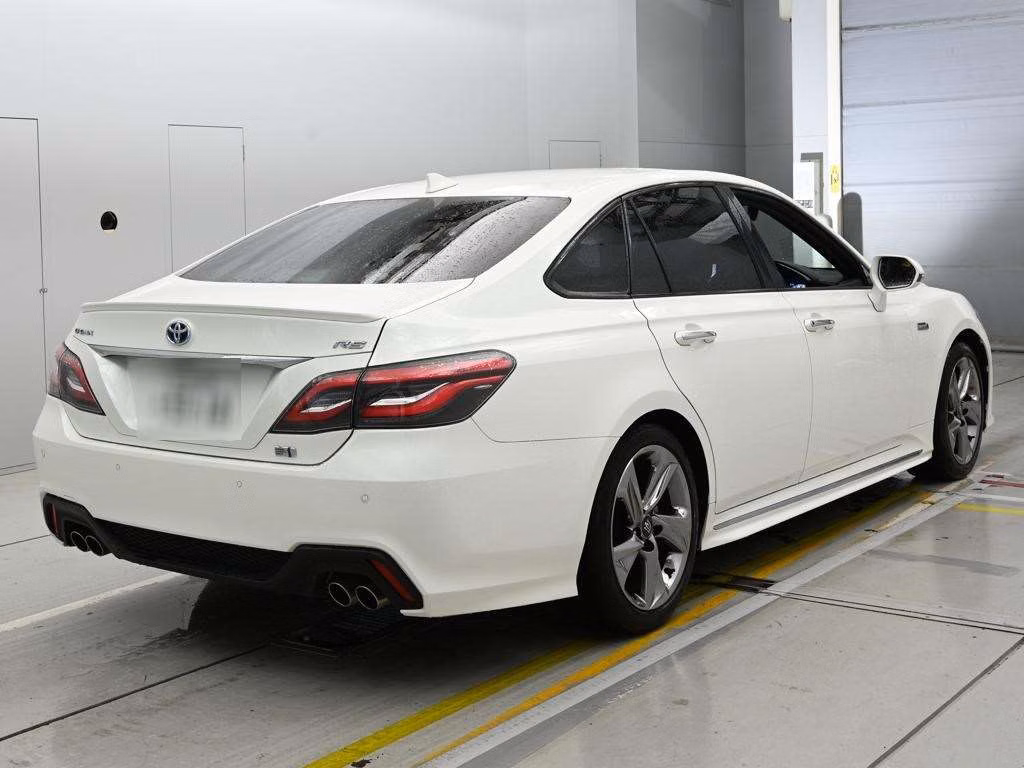 TOYOTA CROWN