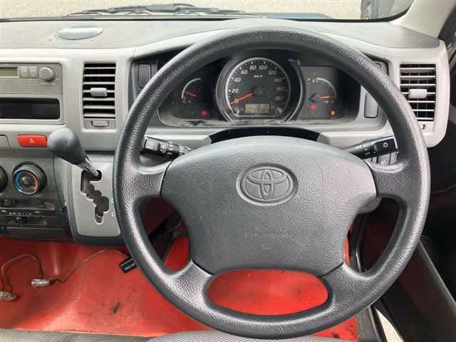 TOYOTA REGIUS ACE