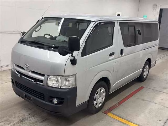 TOYOTA REGIUS ACE