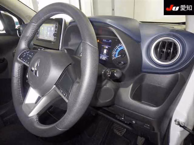 MITSUBISHI EK X