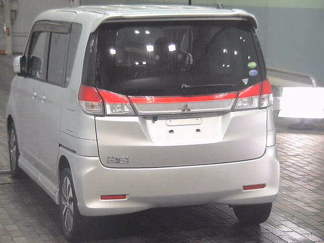 MITSUBISHI DELICA D:2