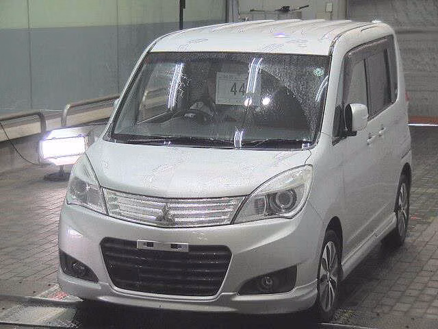 MITSUBISHI DELICA D:2