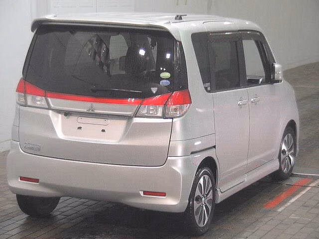 MITSUBISHI DELICA D:2