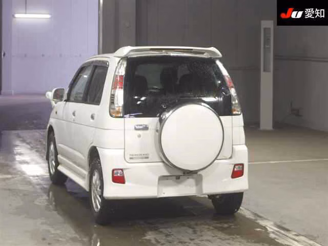 DAIHATSU TERIOS KID