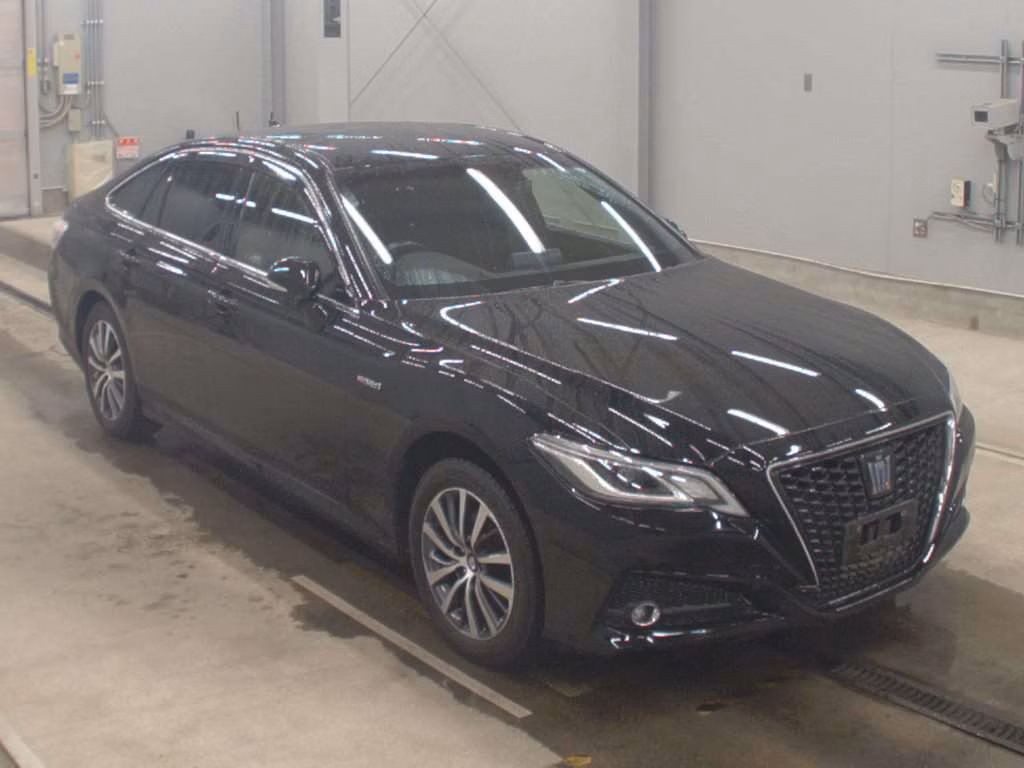 TOYOTA CROWN