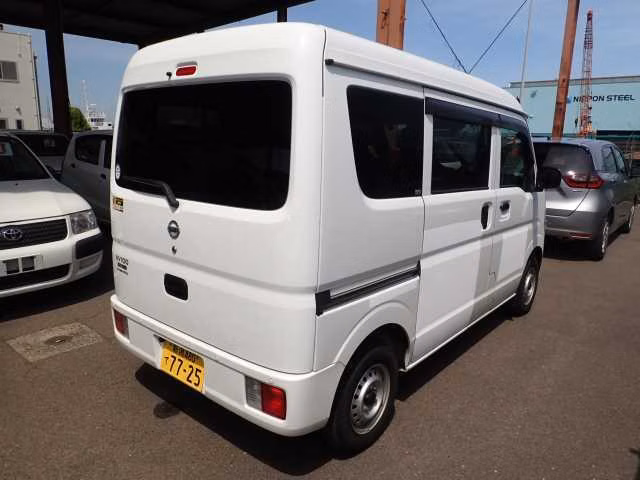 NISSAN NV100 CLIPPER
