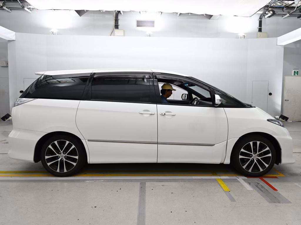 TOYOTA ESTIMA