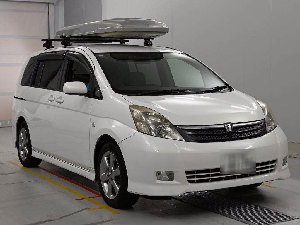 TOYOTA ISIS