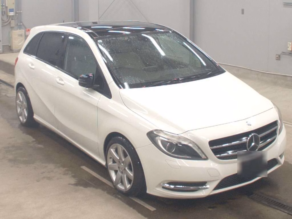 MERCEDES-BENZ B-CLASS