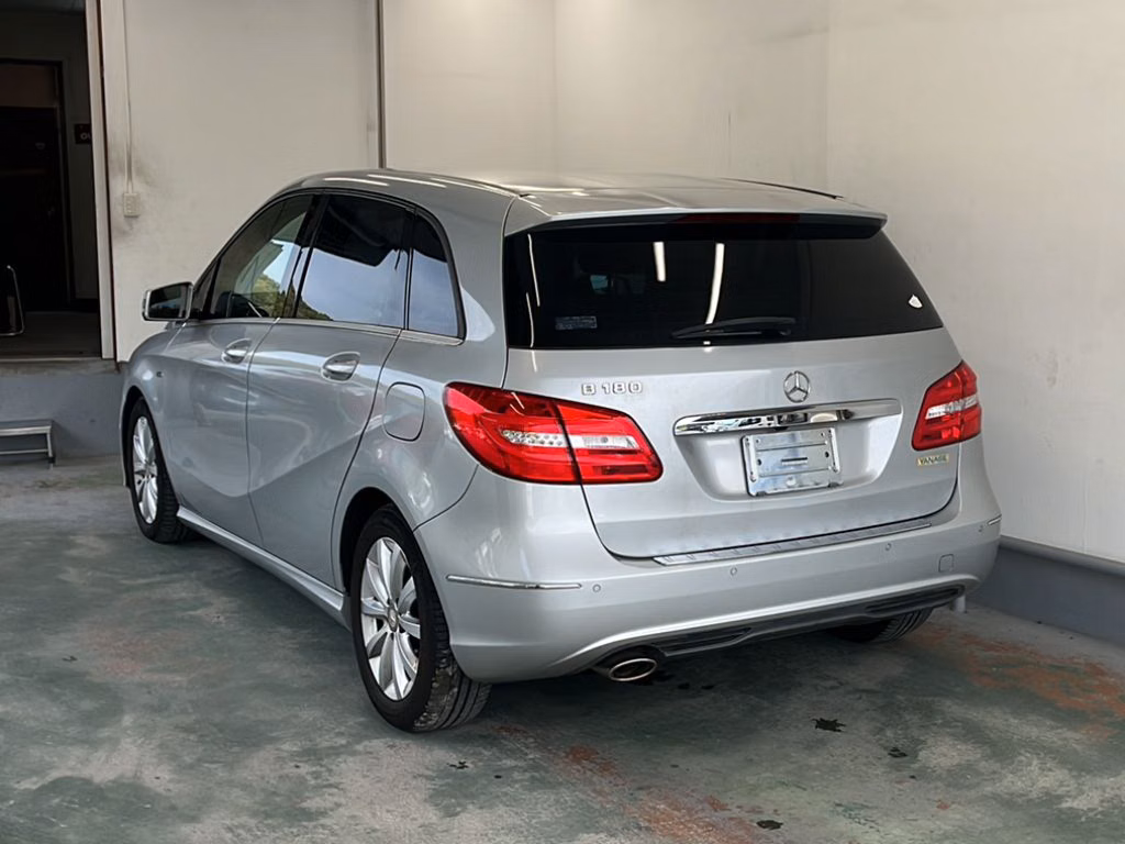 MERCEDES-BENZ B-CLASS
