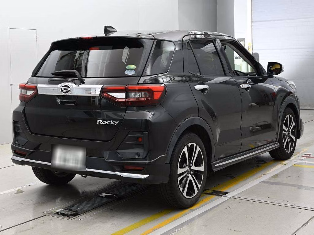 DAIHATSU ROCKY