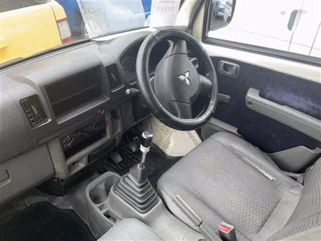 MITSUBISHI MINICAB