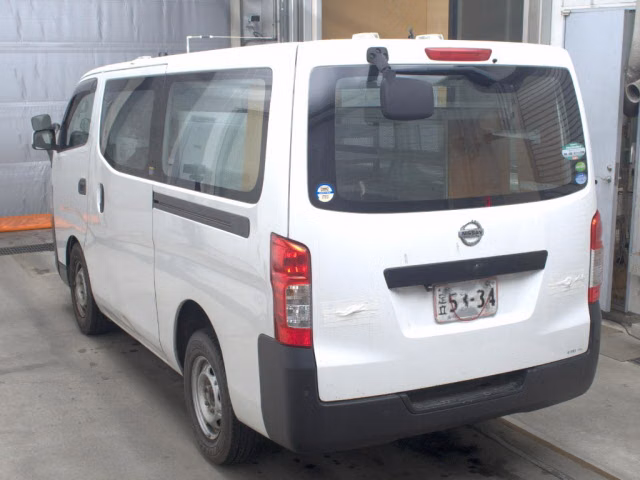 NISSAN NV350 CARAVAN