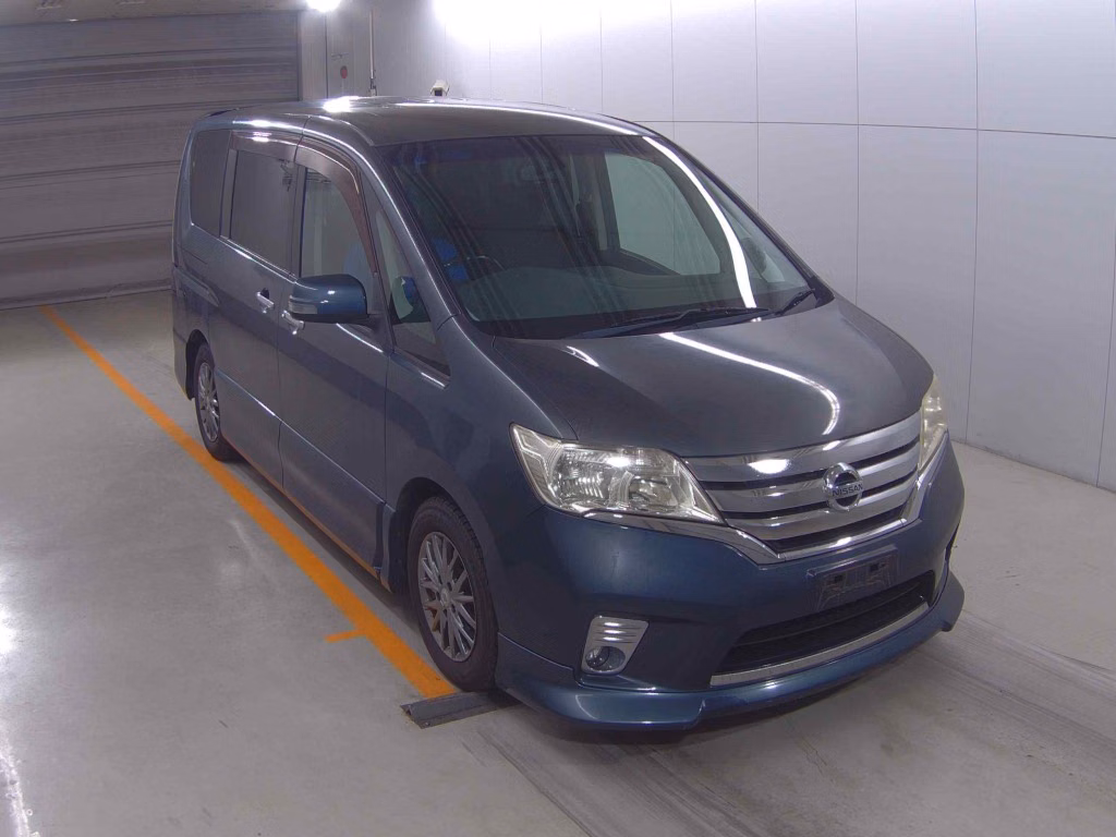 NISSAN SERENA